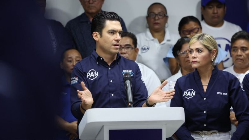 Jorge Romero cuestiona reforma de Morena que contempla hasta siete años de prisión por hacer memes 