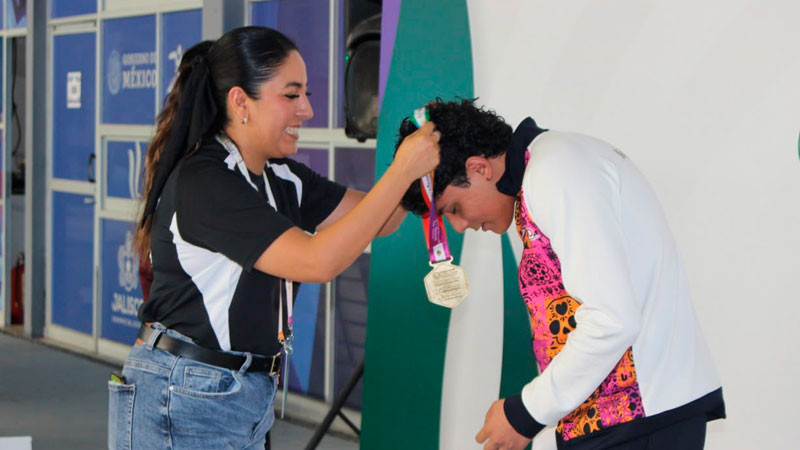 Michoacán gana 17 medallas en primer día de paranatación de la Paralimpiada Nacional 2026 