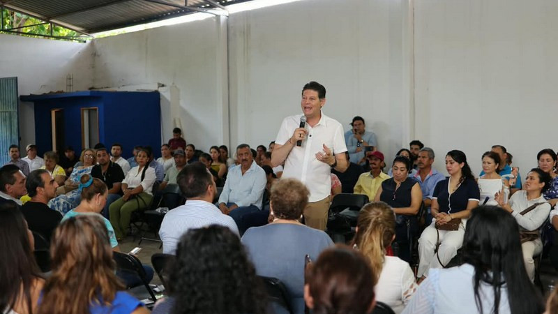 Panistas de tierra caliente cierran filas con Alfonso Martínez 