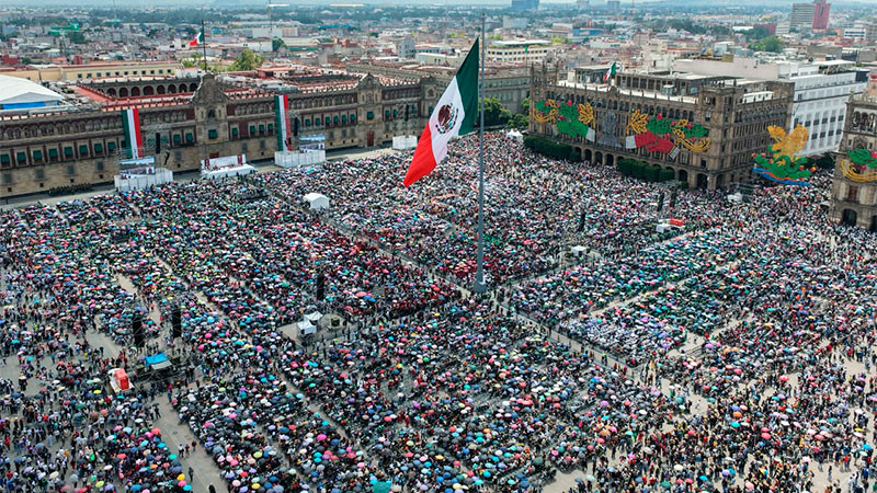 Más de 200 mil personas se reunieron en el Zócalo para el Segundo Informe de Sheinbaum 
