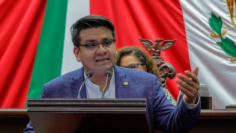 El diputado Toño Carreño presentó su segundo informe de actividades legislativas 