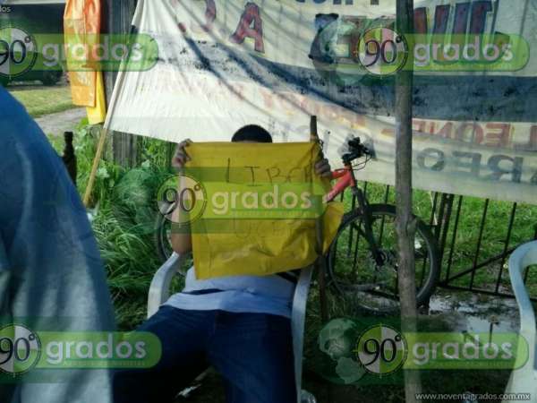 Instalan barricadas en Ucareo, Michoacán, tras detención de habitantes - Foto 5 
