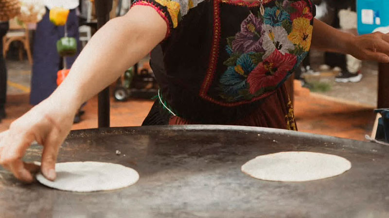 Cocineras y cocineros tradicionales llegarán al Morelia en Boca 2026 