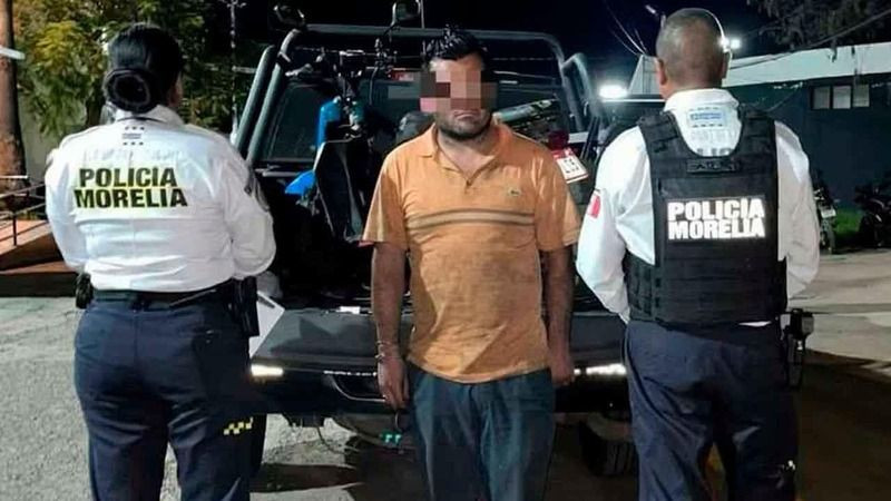Detienen a hombre que conducía una motocicleta con reporte de robo en Morelia 