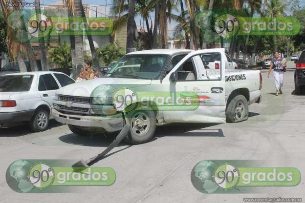 Herido trabajador municipal tras verse involucrado en accidente de tráfico en Apatzingán, Michoacán - Foto 1 