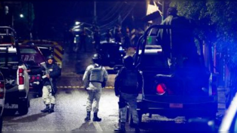 Balacera en Zinapécuaro, Michoacán, deja un muerto y un detenido; aseguran armas y vehículo tras enfrentamiento 