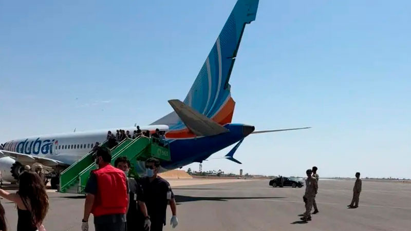 Tras ataque a piloto y copilto avión aterriza de emergencia en Arabia Saudita 