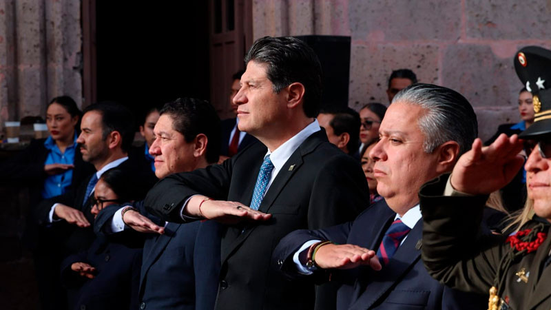 Alfonso Martínez encabeza recorrido en Bando Solemne por el CCLXI aniversario del natalicio de José María Morelos y Pavón 