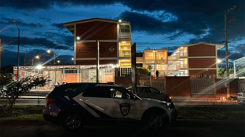 Alumno de primero de secundaria, hiere con arma blanca a cuatro personas en la secundaria Esperanza Cabrera de la capital queretana  