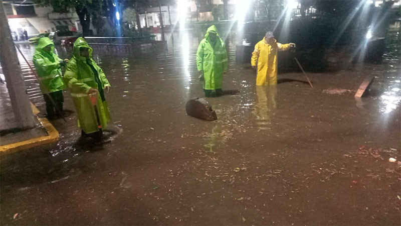 Lluvias continuarán durante la noche de este viernes en CDMX; activan alerta naranja en cinco alcaldías 