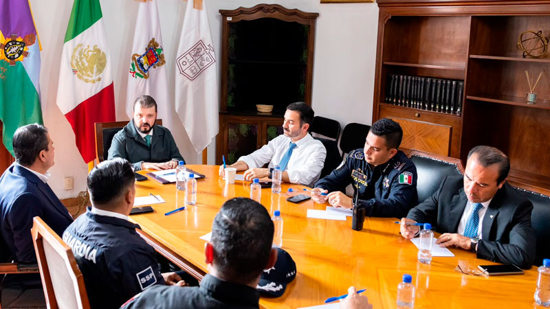Guardia Civil y Policía mantienen operativo en el centro histórico para evitar instalación de comercio informal 