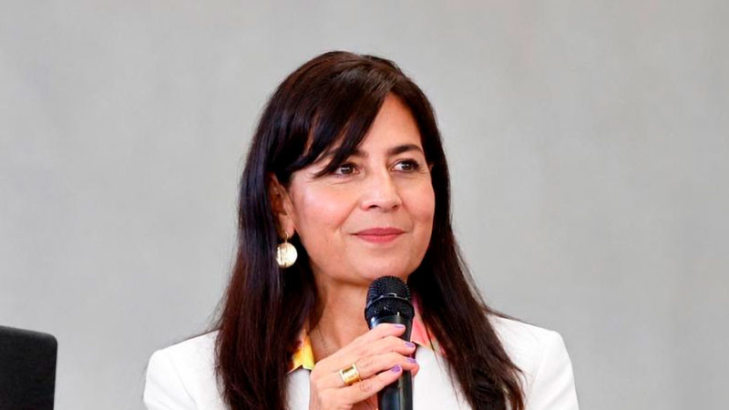 Gaby Molina destaca valor histórico y político del libro de AMLO 