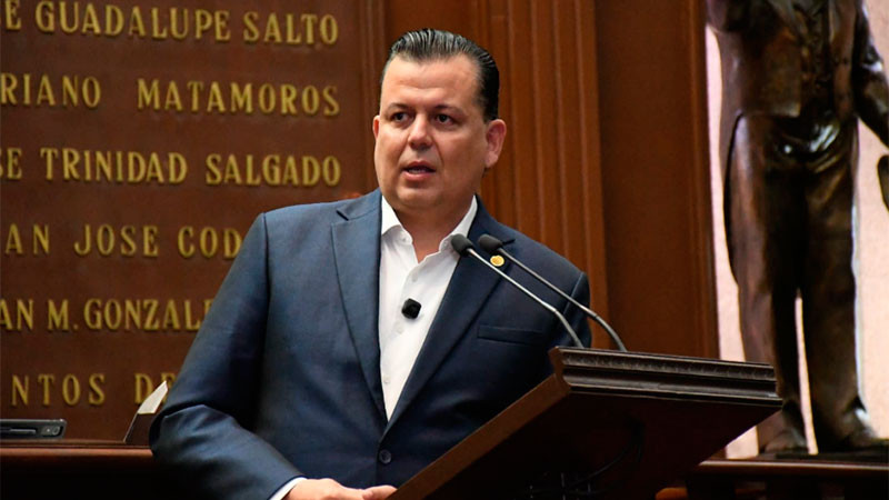 Busca Memo Valencia evitar el robo de vehículos nuevos de Toyota y Honda 