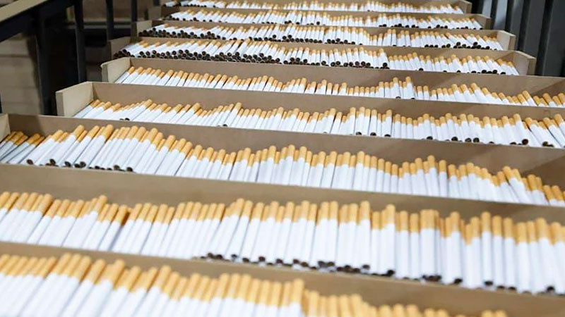 Aseguran 60 toneladas de cigarrillos "piratas" en Huixquilucan; hay 3 detenidos 