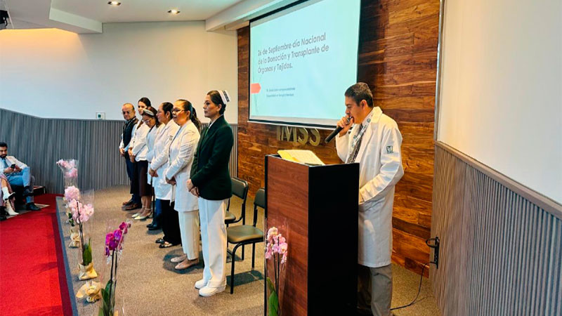 Entrega IMSS Michoacán reconocimientos a familiares de donadores  