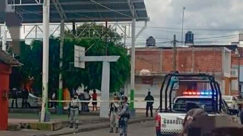 Balean a dos en la colonia 22 de Octubre de Uruapan, Michoacán; uno falleció, el otro está herido 