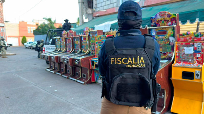 Aseguran 154 máquinas tragamonedas tras órdenes de cateo en Morelia y Los Reyes 