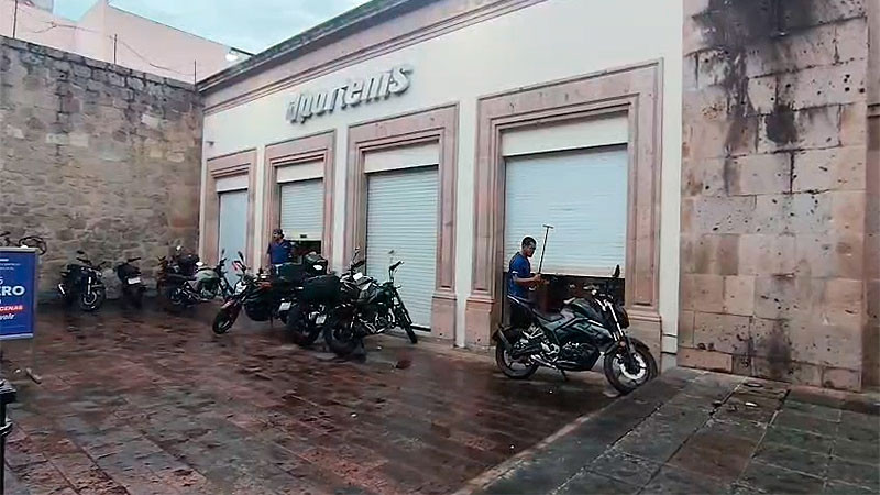 Comerciantes cierran negocios ante marcha del 2 de octubre en Morelia 