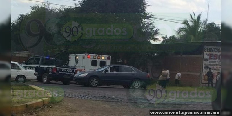 Muere una mujer tras presunto atraco en Apatzingán, Michoacán; hay un herido 