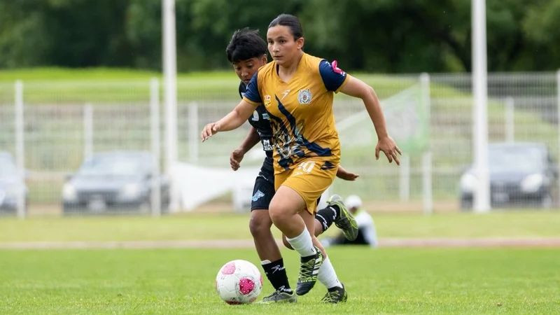 Atlético Morelia-UMSNH femenil gana, gusta y golea en su presentación en casa 