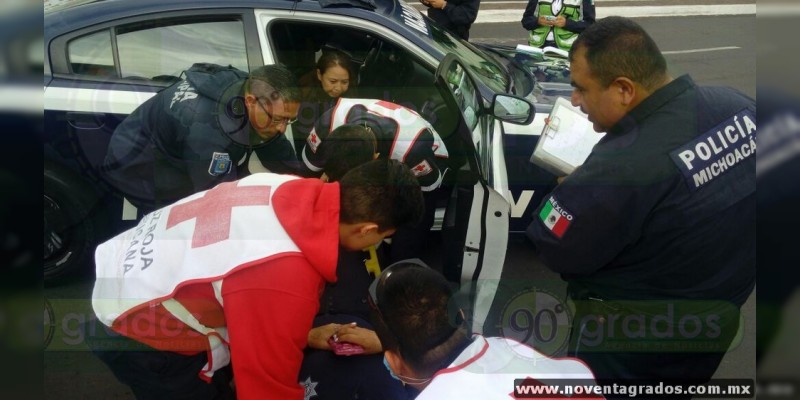 ​Mujer policía es arrollada por sexagenaria en Morelia - Foto 0 