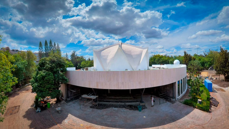 El Planetario de Morelia se renueva con un domo motorizado, telescopios nuevos y pantalla 360° 