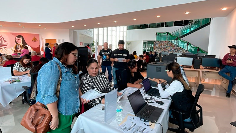 SAT lleva Firma Electrónica y Constancia de Situación Fiscal a todo el país con Oficina Móvil 