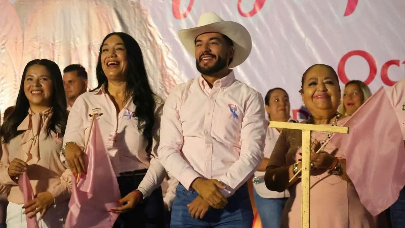 Los Reyes pinta de rosa octubre y refuerza la lucha contra el cáncer de mama 