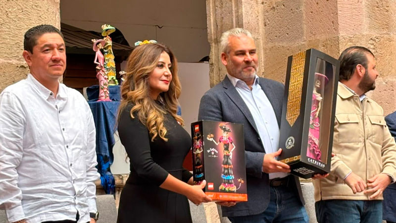 Grupo LEGO presenta “Cultura para Compartir” y pieza de Catrina de Capula  