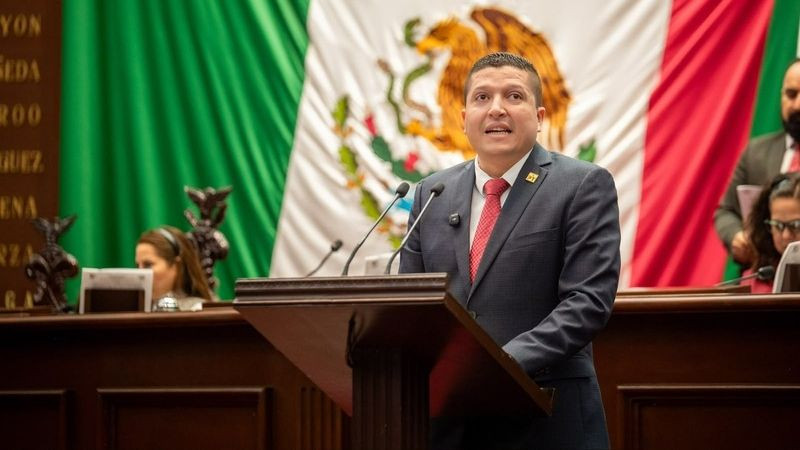 Con reformas a leyes en materia de seguridad se combate la extorsión, trata de personas y la clonación de vehículos de corporaciones de seguridad pública 