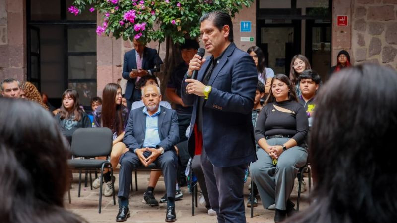 Ernesto Núñez llama a fortalecer la vinculación entre universidades y empresas en Michoacán 