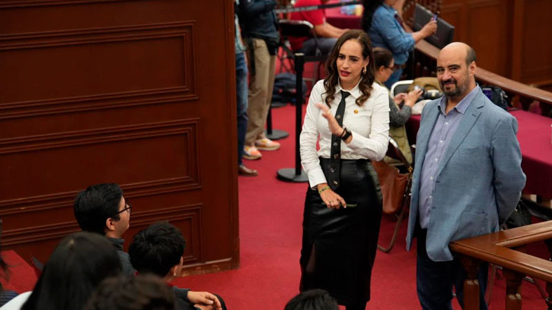 Presenta Sandra Arreola iniciativa para  protección de animales comunitarios 
