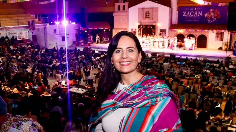 Gaby Molina invita a recorrer Michoacán 