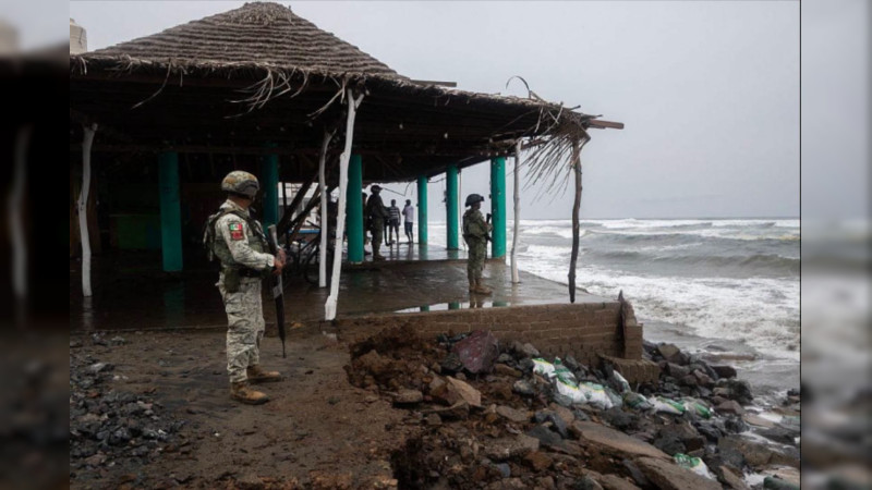 Michoacán bajo amenaza: huracán Simón, categoría 4, enciende las alarmas; suspenden actividades ante posibles lluvias devastadoras e inundaciones 