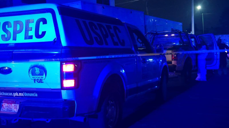 Doble homicidio en negocio de micheladas en Morelia; un joven queda grave 