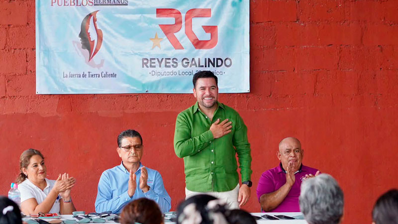 Se mantiene Reyes Galindo en el territorio, continúa campaña de lentes gratis 
