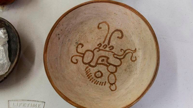 INAH recupera piezas de culturas prehispánicas en obras del Tren México-Querétaro 