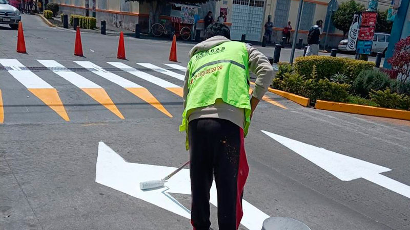 Sedum y Obras Públicas coordinan trabajos de mantenimiento y balizamiento en vialidades de Morelia 