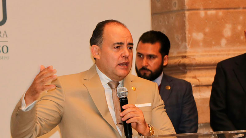 Baltazar Gaona no se opone a que Bautista Tafolla llegue a la JUCOPO; cuestiona su compromiso legislativo 