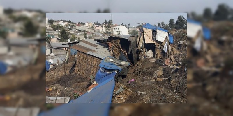 Asciende a 65 cifra de muertos por derrumbe de basurero, en Etiopía 