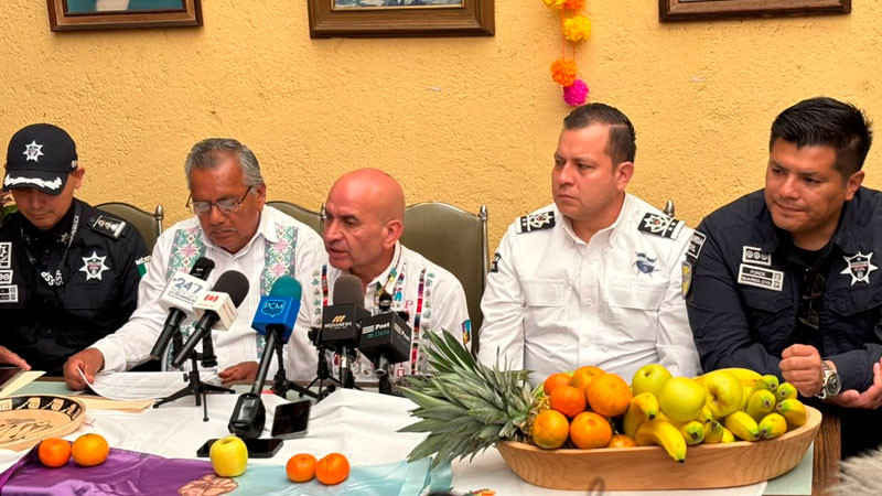 Tzintzuntzan alista celebración de Noche de Muertos; recalcan necesidad de respetar las tradiciones 