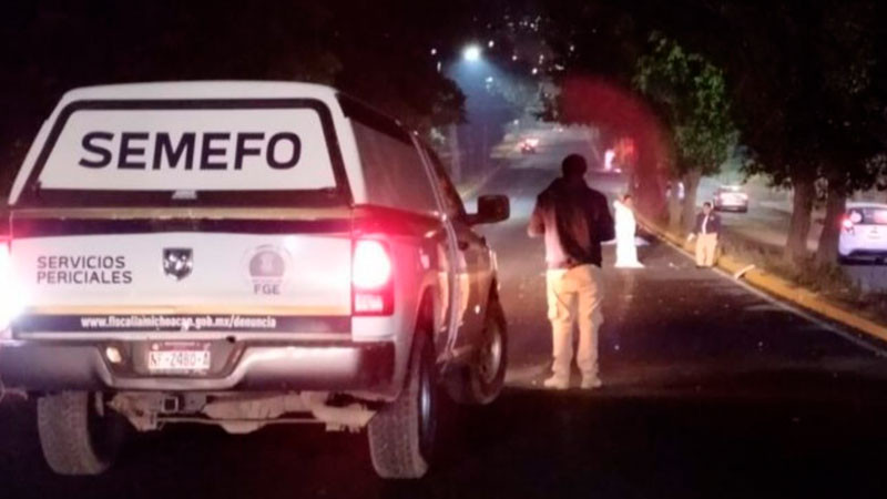 Hallan a hombre sin vida en el periférico de Morelia, Michoacán, lo habrían atropellado 