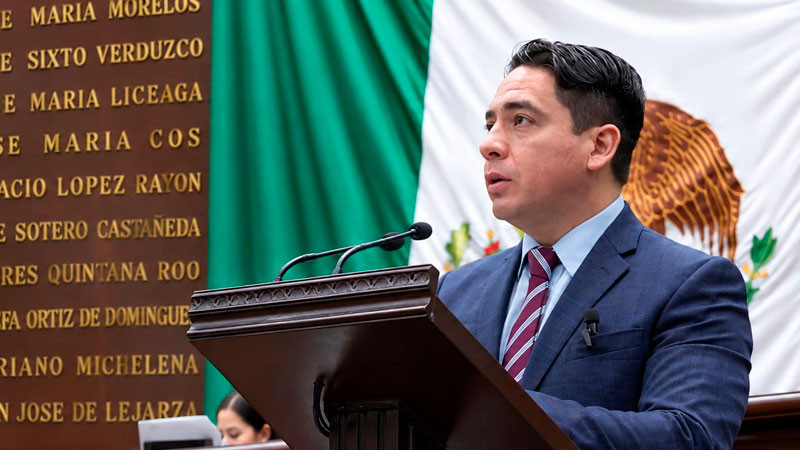Propone Alejandro Iván Arévalo Vera educación financiera como eje transversal en Michoacán 