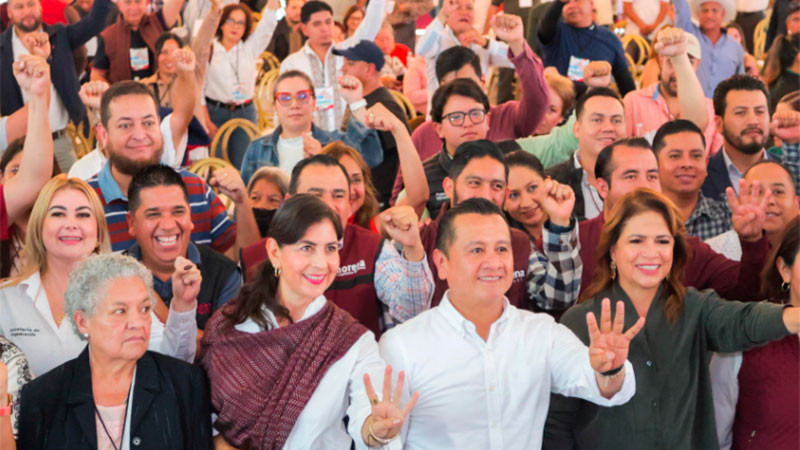 Gaby Molina resalta avances de la 4T en Uruapan 
