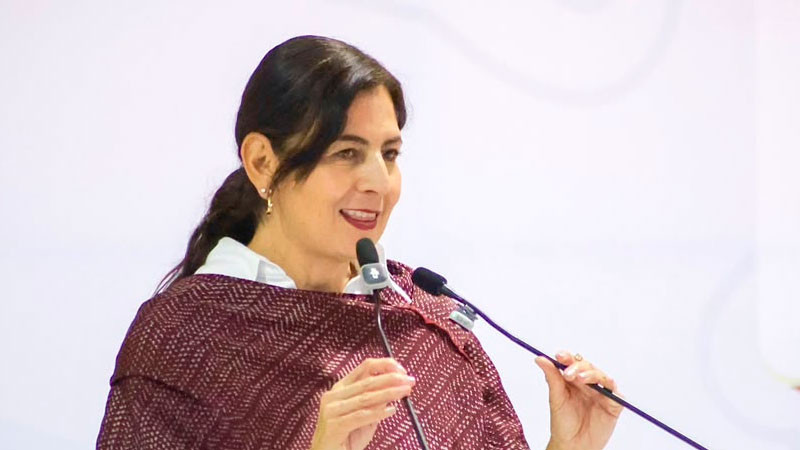 Gaby Molina reconoce liderazgos en Uruapan 