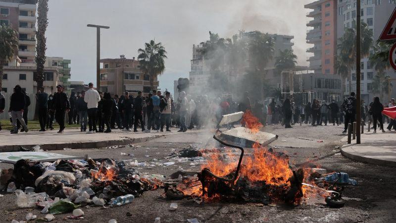 Embajada de México en Italia alerta a mexicanos por manifestaciones violentas en Albania