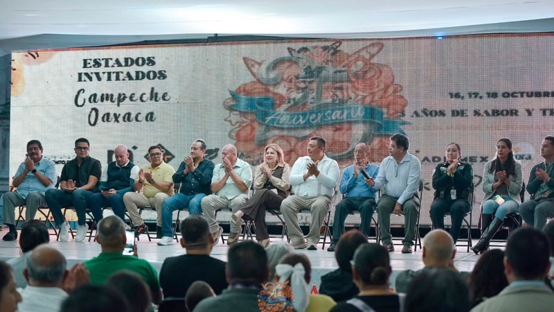 Impulsa Alfonso Martínez Alcázar las tradiciones y la economía local con la 25° Feria del Pan 