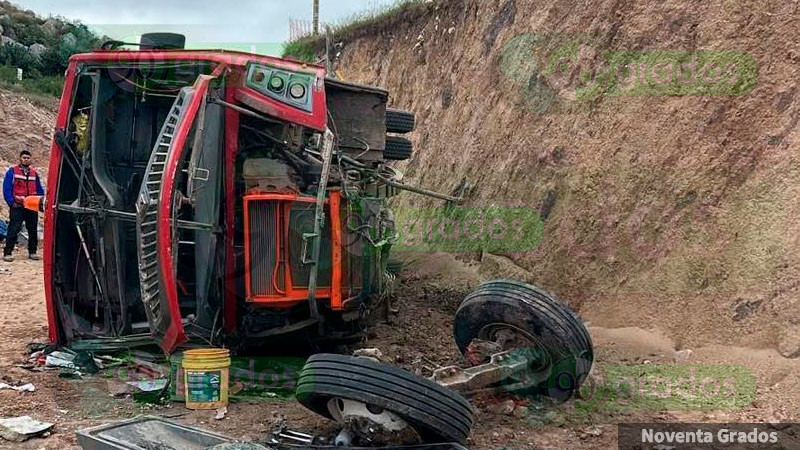 Dos muertos y 22 lesionados en accidente en obra del tren Querétaro-México  