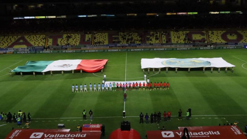 Despliegan banderas en el estadio Morelos por los 60 años del Plan DN-III-E 