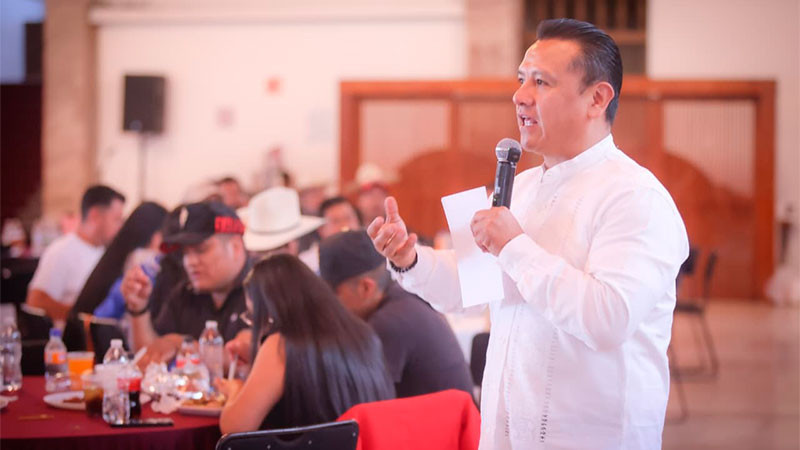 Torres Piña convoca a los pueblos originarios para fortalecer el autogobierno y ampliar sus derechos 